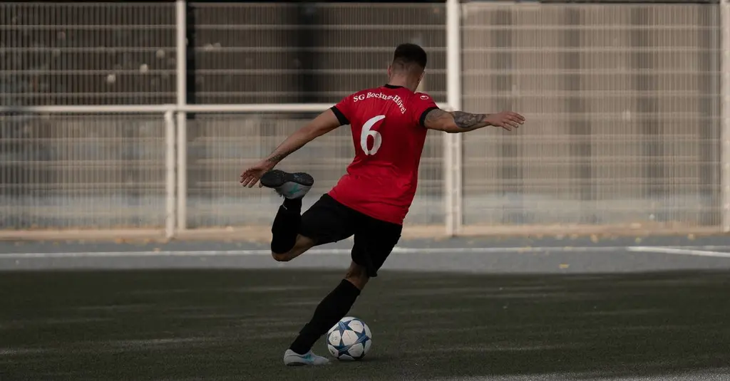 Flamengo substitui logo da Betano por protesto contra MP das Bets na camisa